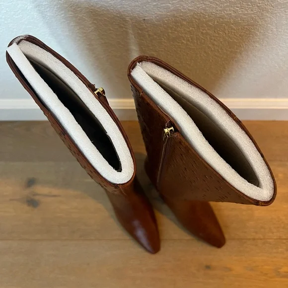 NWT Vince Camuto Sutton Boot, NC - Picture 7 of 7